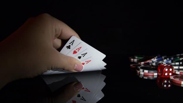jocuri poker casa pariurilor casino